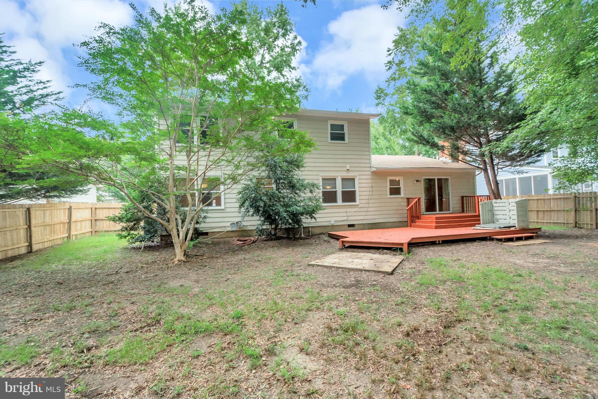 SHERATON HILLS EAST - Residential