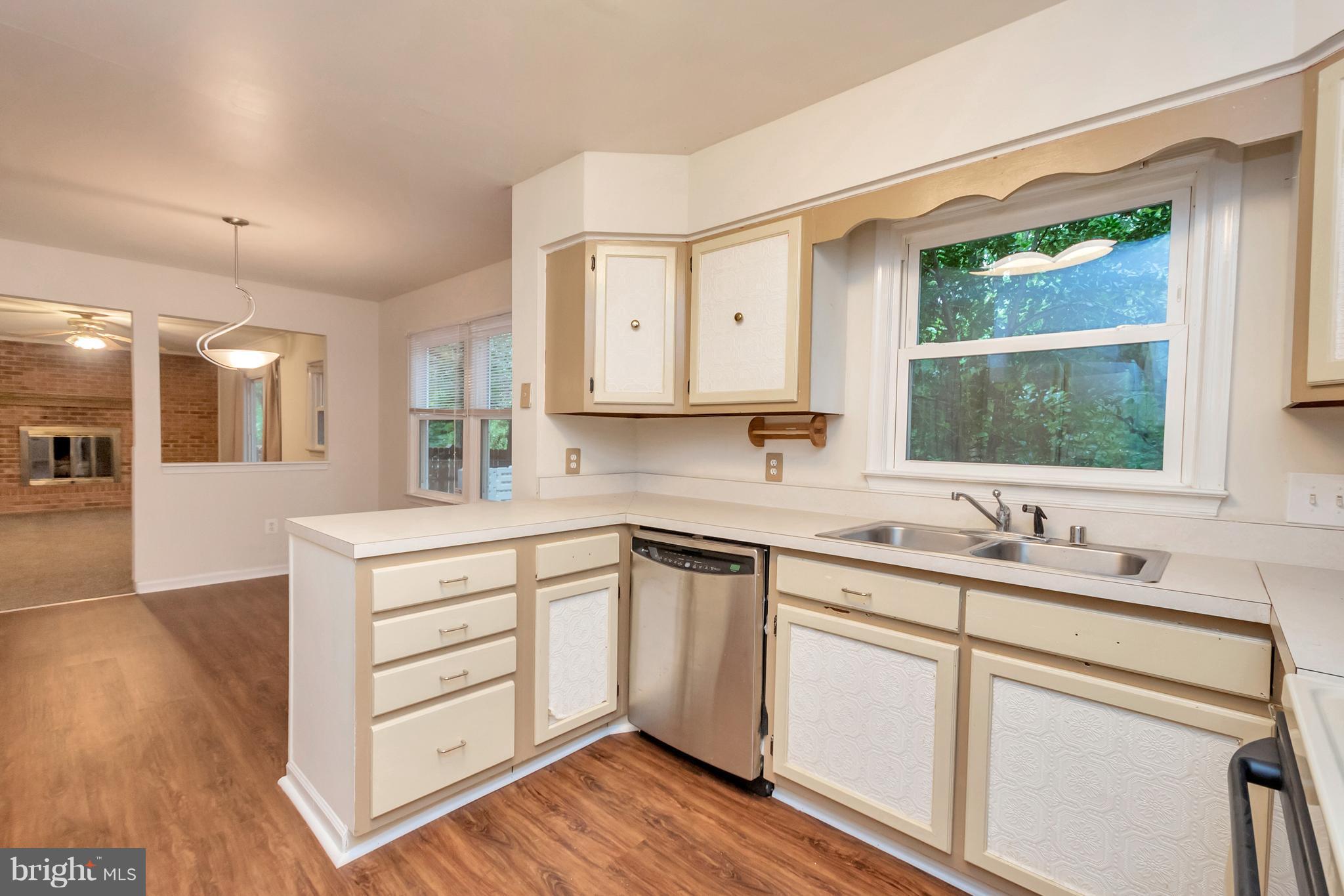 SHERATON HILLS EAST - Residential