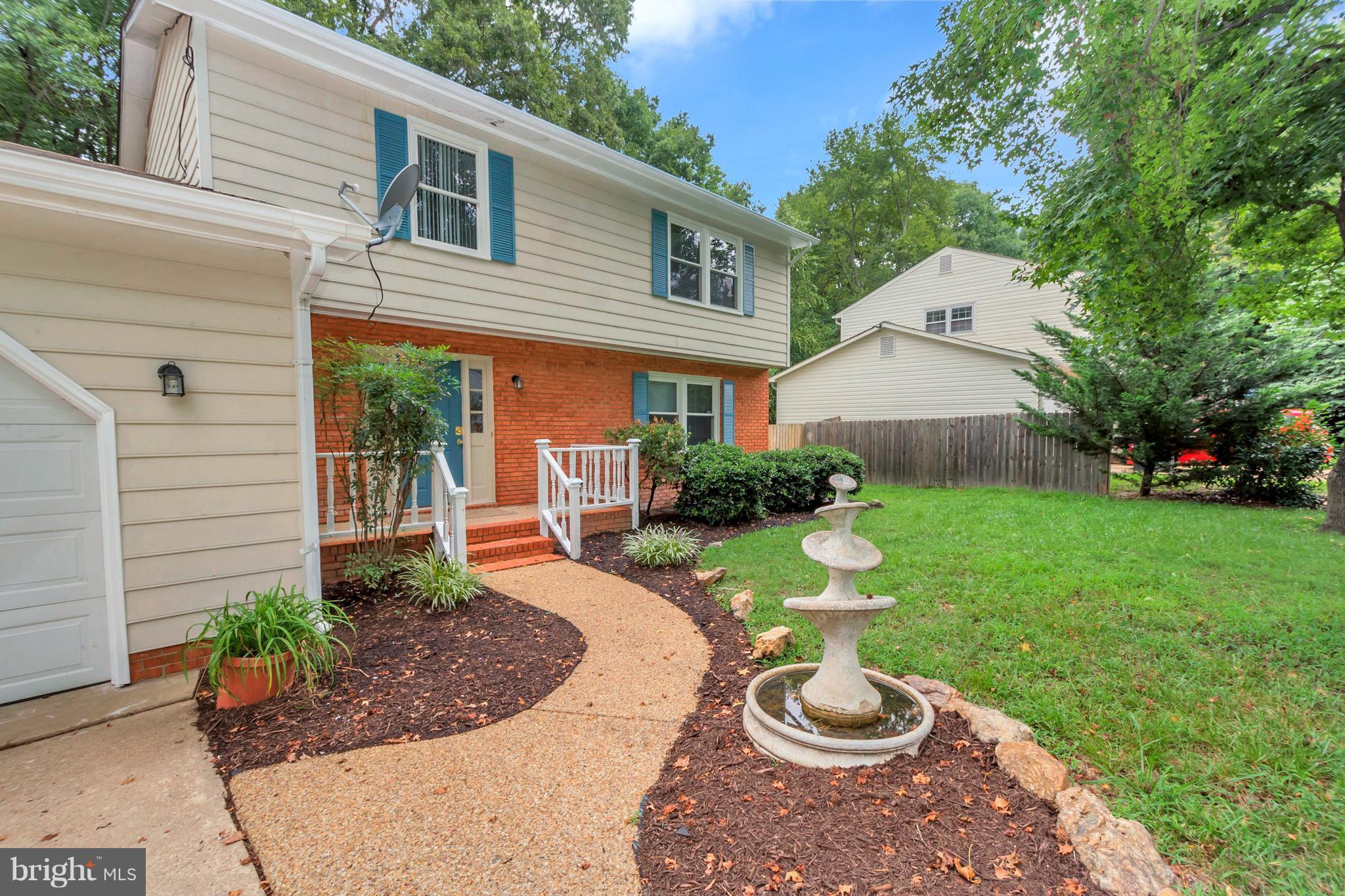 SHERATON HILLS EAST - Residential