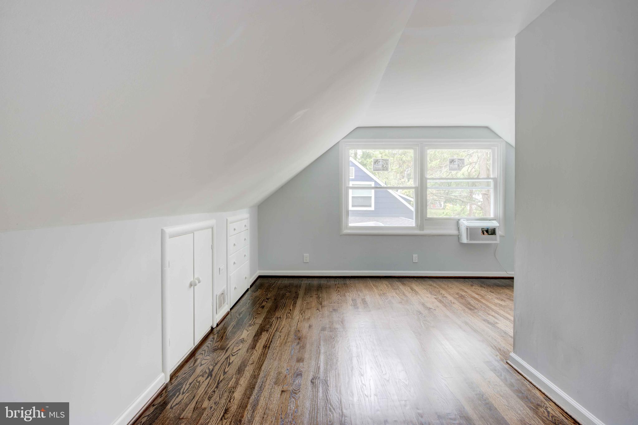 TIMBERBROOK - Residential