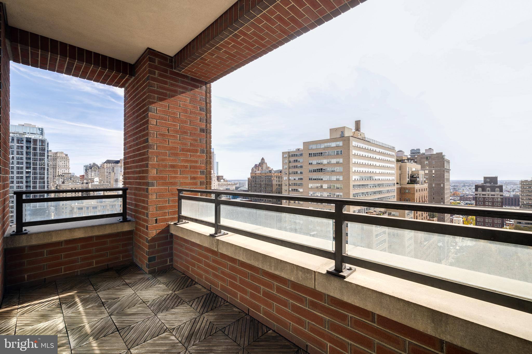 RITTENHOUSE SQUARE - Residential