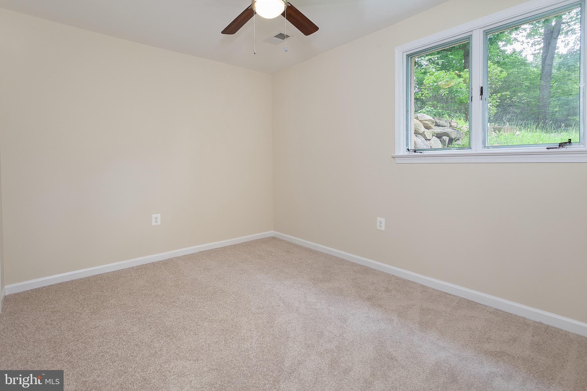 BULL RUN MOUNTAIN ESTATE - Residential