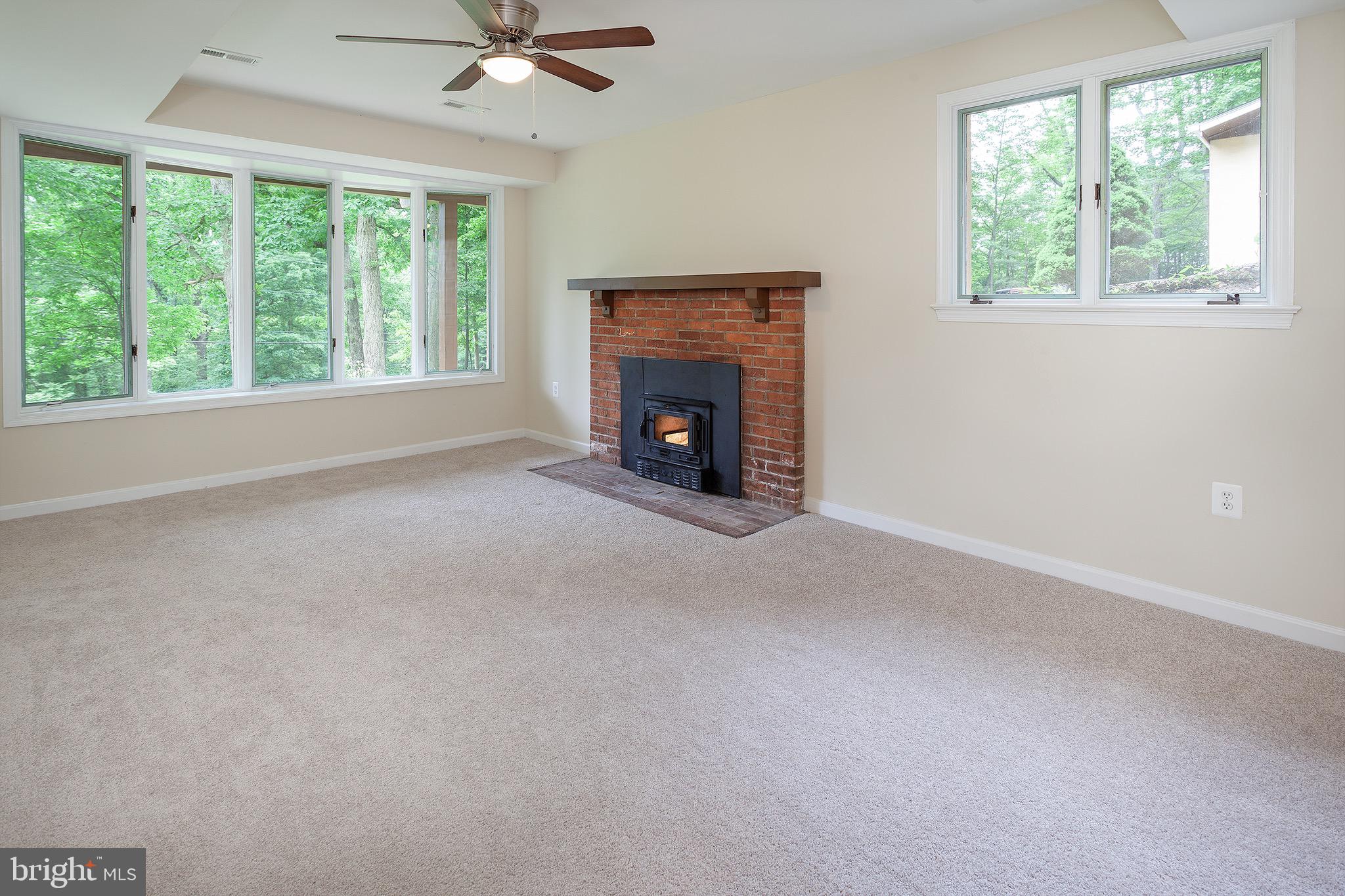 BULL RUN MOUNTAIN ESTATE - Residential