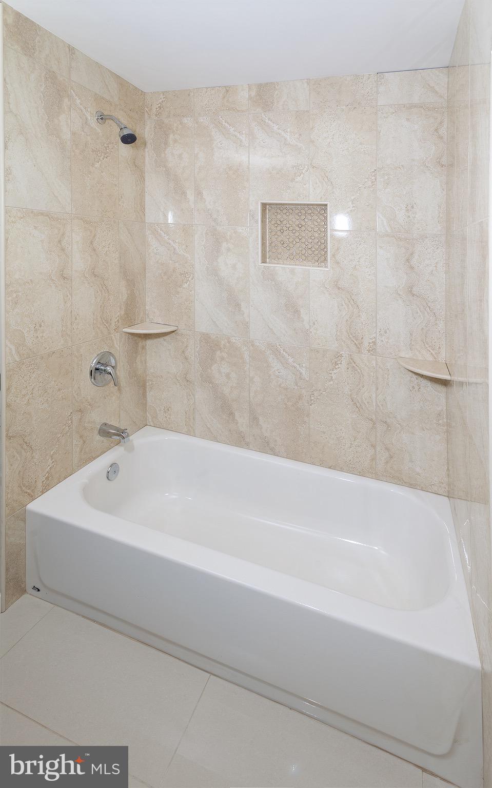 BULL RUN MOUNTAIN ESTATE - Residential