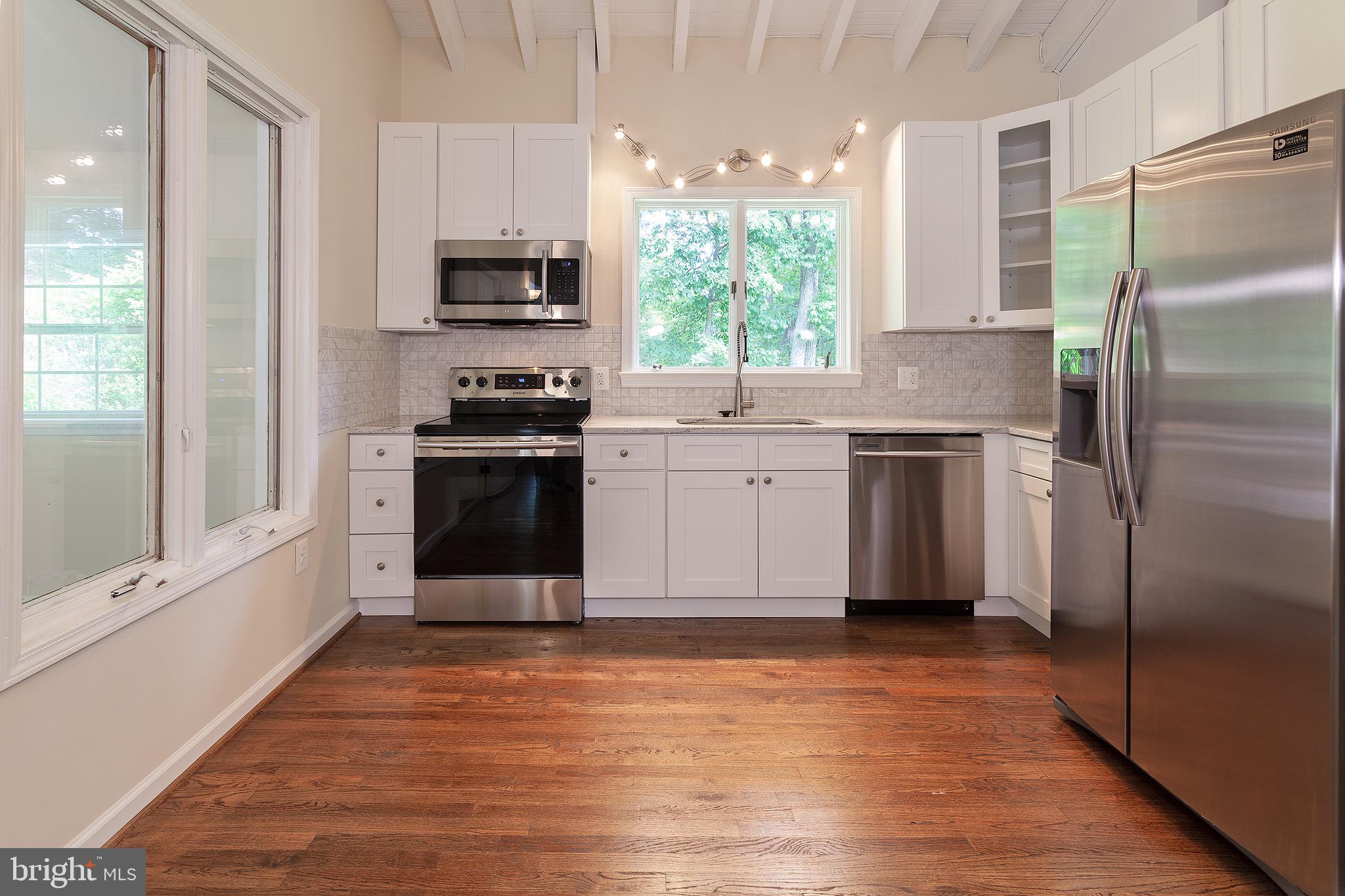 BULL RUN MOUNTAIN ESTATE - Residential