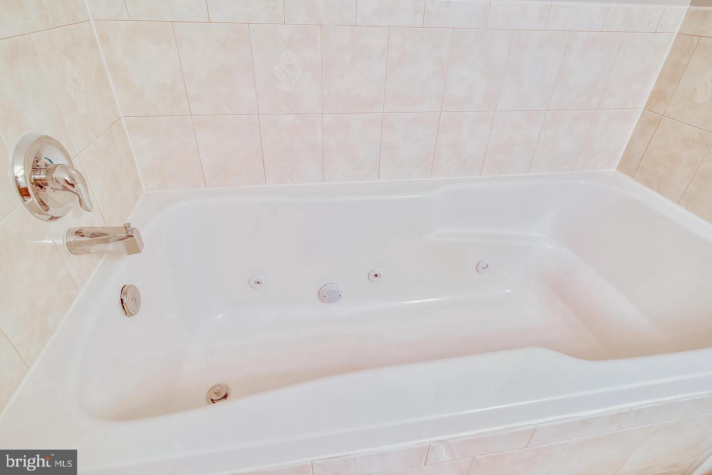 MARLTON TOWN CENTER - Residential