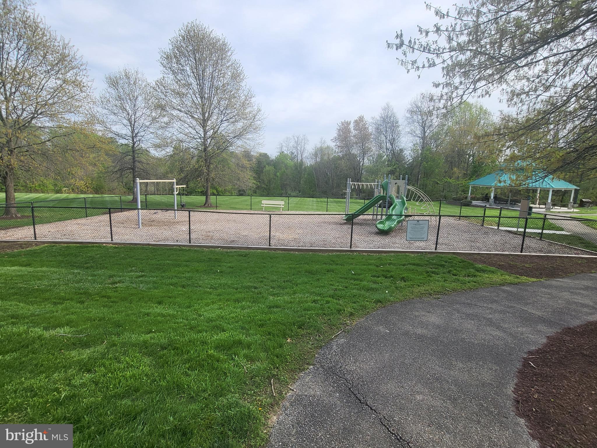 MARLTON TOWN CENTER - Residential