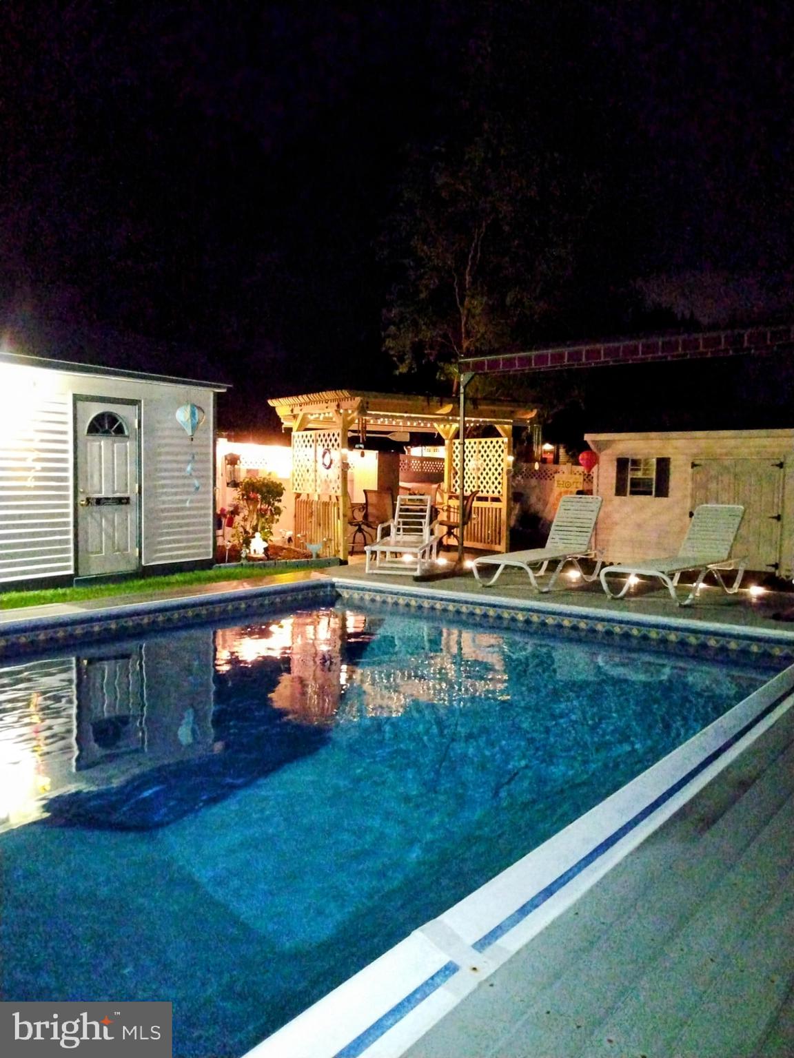 QUINCY HOLLOW - Residential