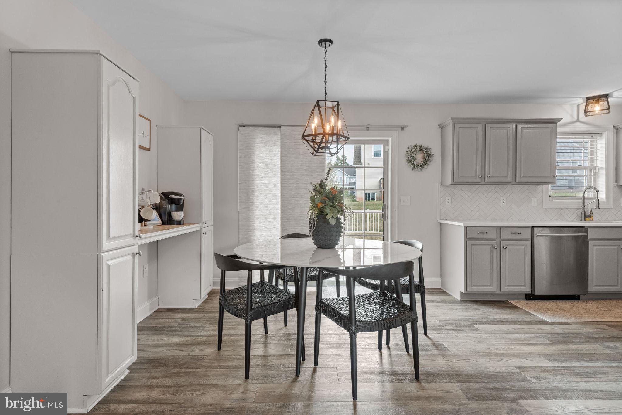 STONEGATE COMMONS - Residential