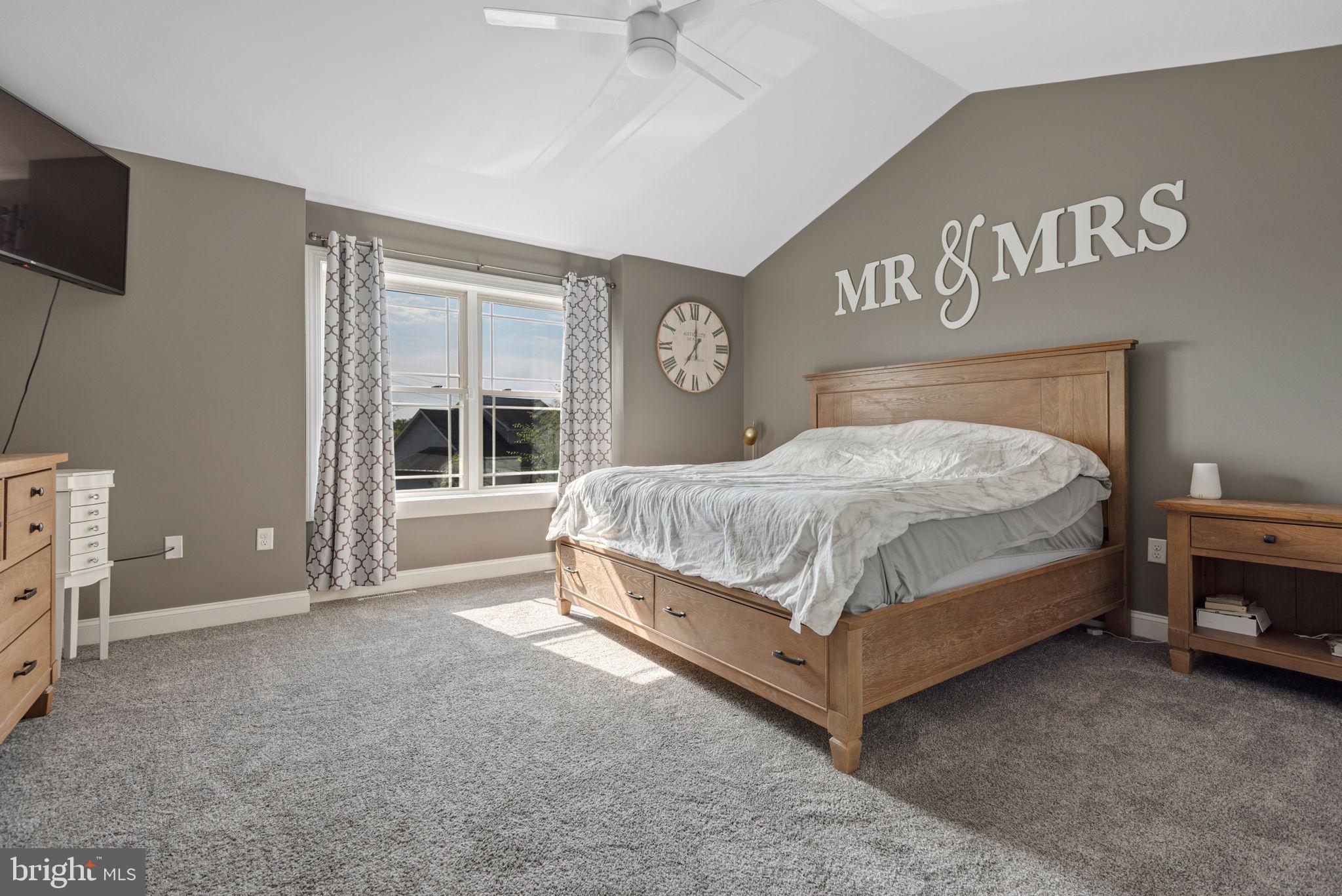 STONEGATE COMMONS - Residential