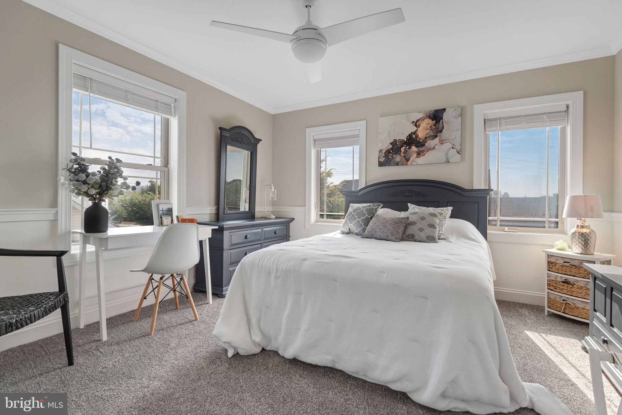 STONEGATE COMMONS - Residential