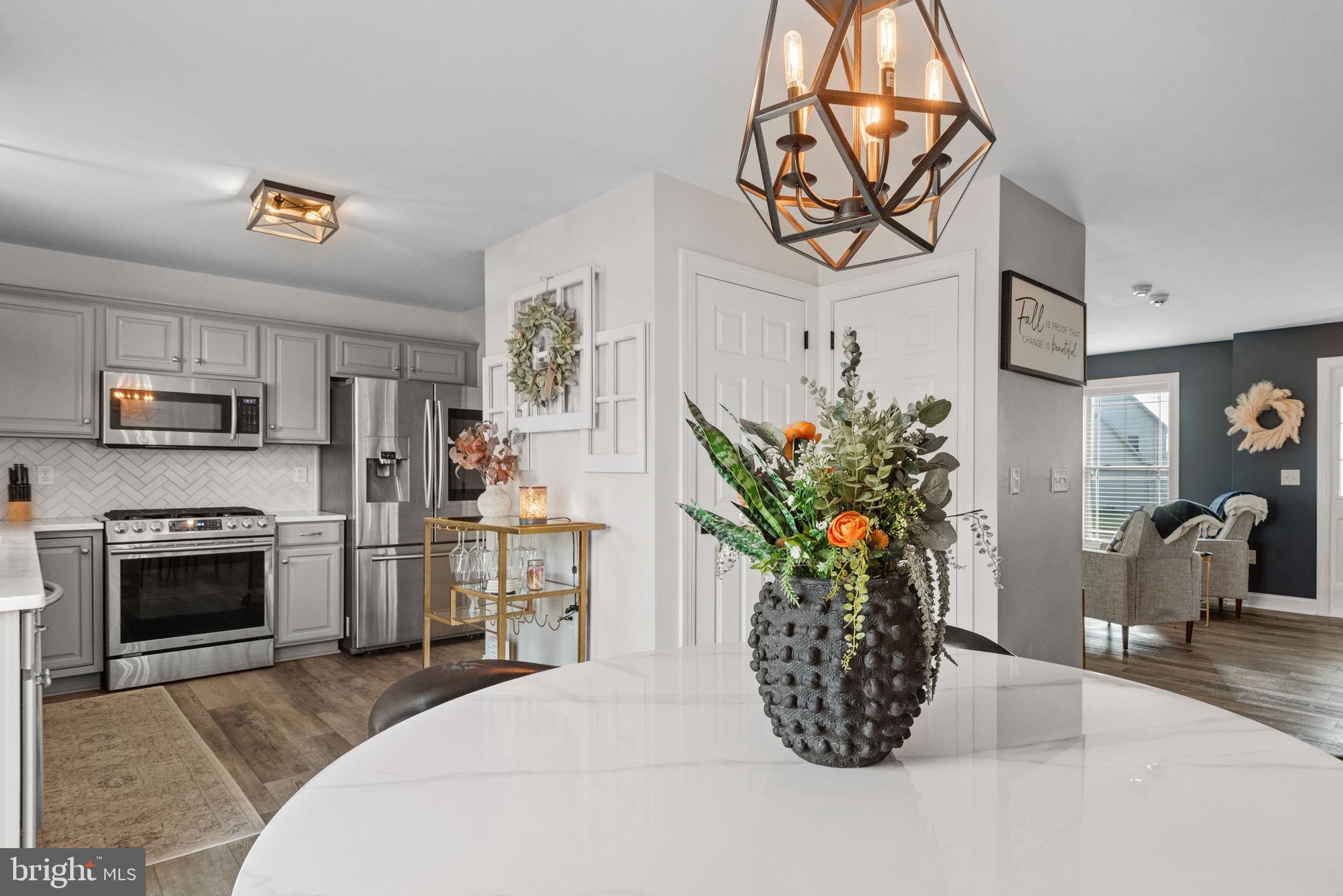 STONEGATE COMMONS - Residential