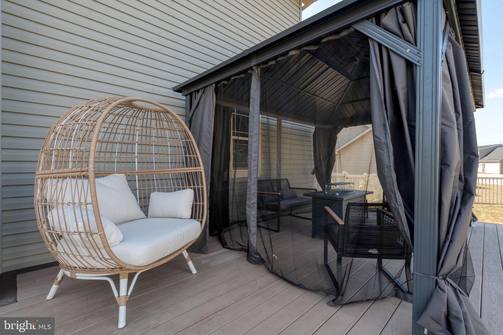 STONEGATE COMMONS - Residential