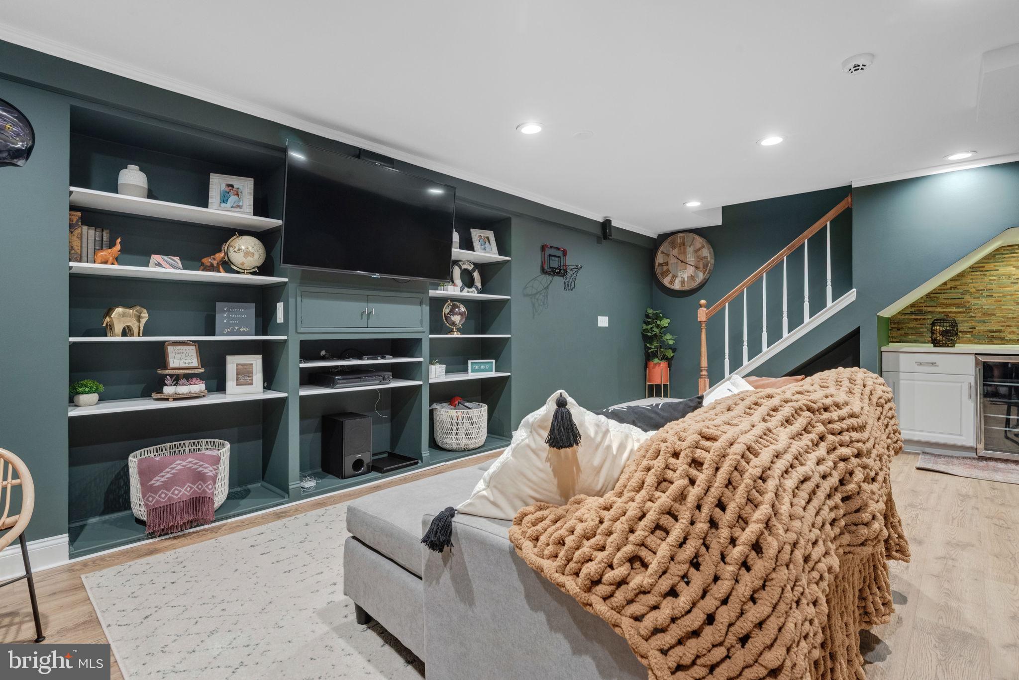 STONEGATE COMMONS - Residential