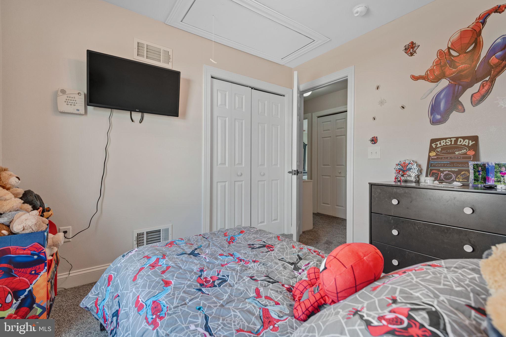 STONEGATE COMMONS - Residential