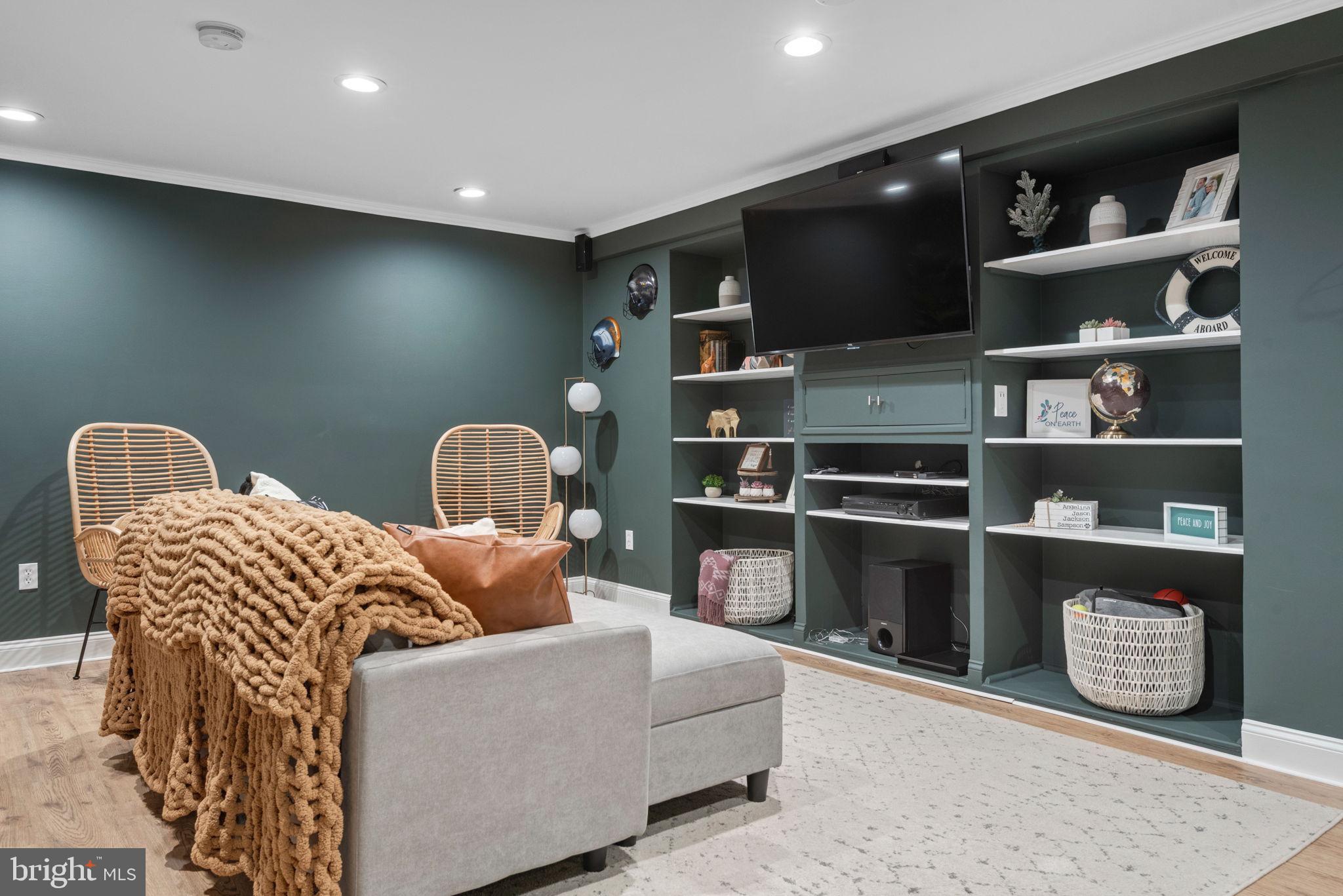 STONEGATE COMMONS - Residential