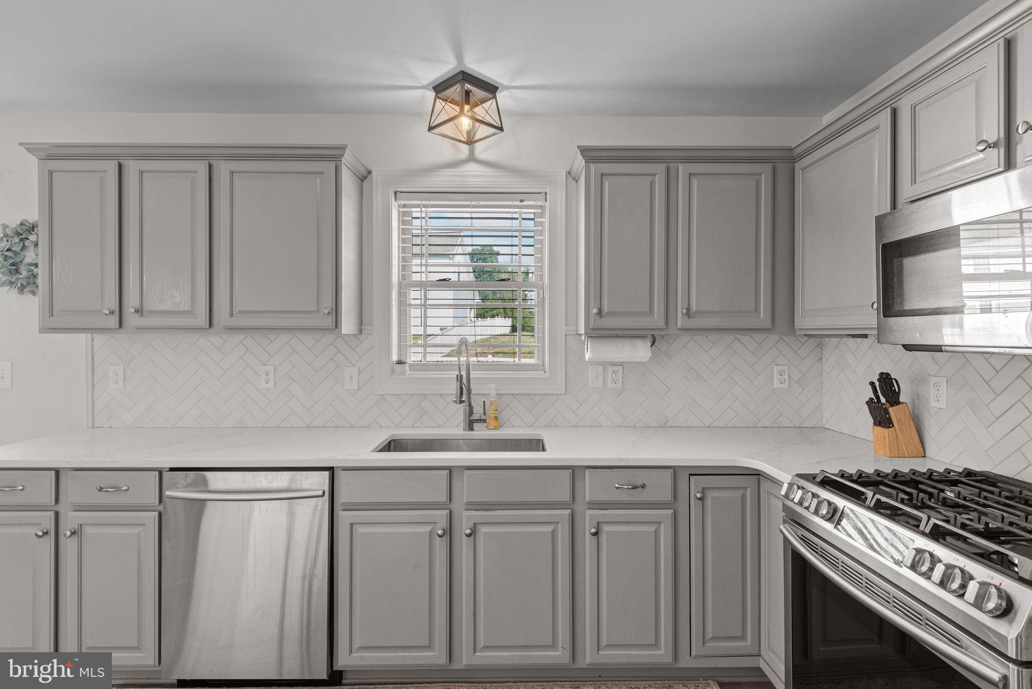 STONEGATE COMMONS - Residential