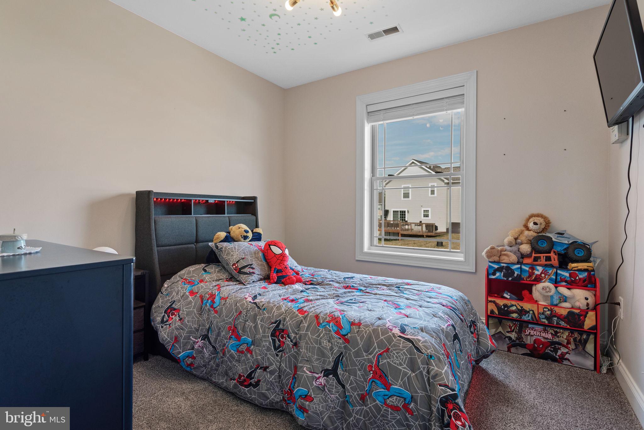 STONEGATE COMMONS - Residential