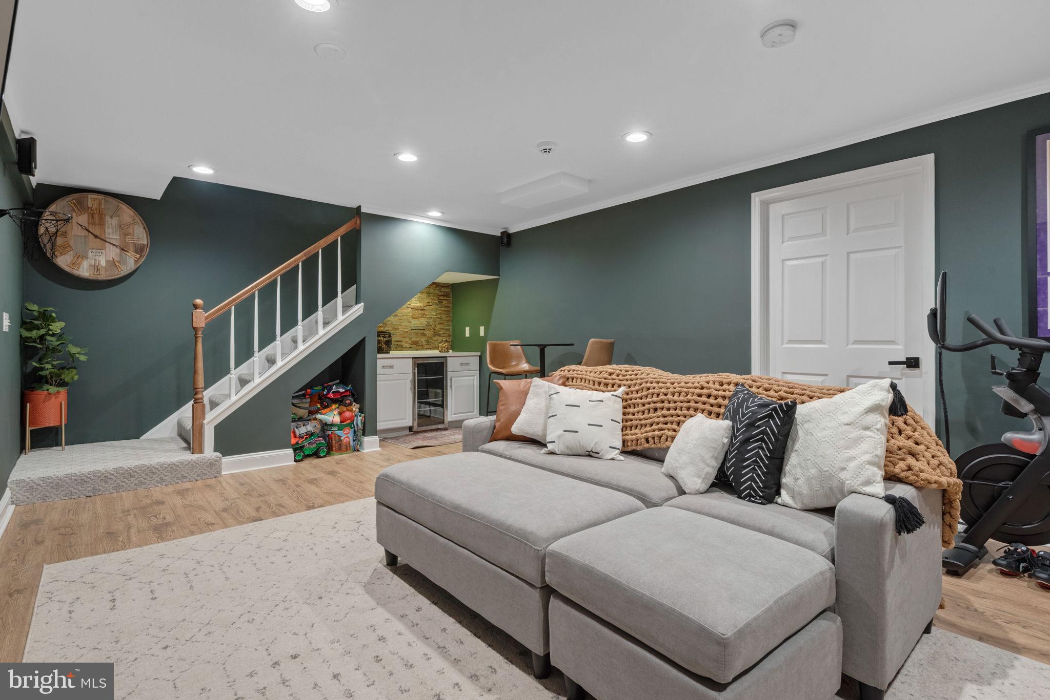 STONEGATE COMMONS - Residential