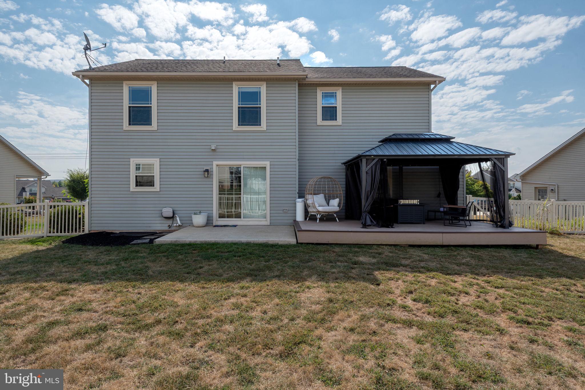 STONEGATE COMMONS - Residential