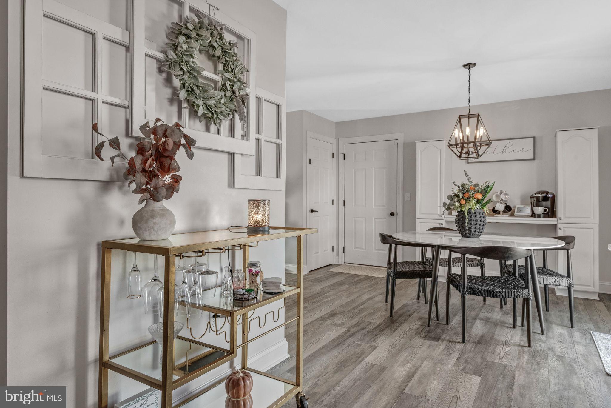 STONEGATE COMMONS - Residential