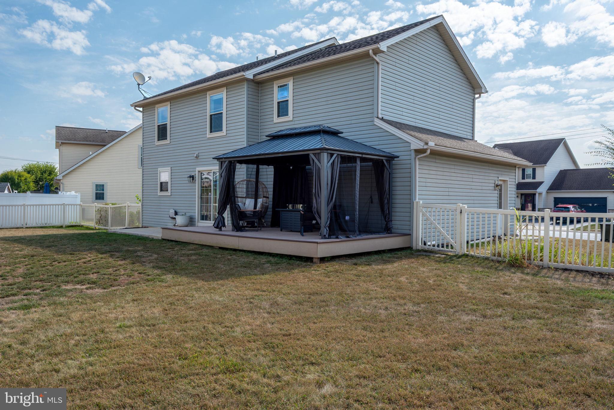 STONEGATE COMMONS - Residential