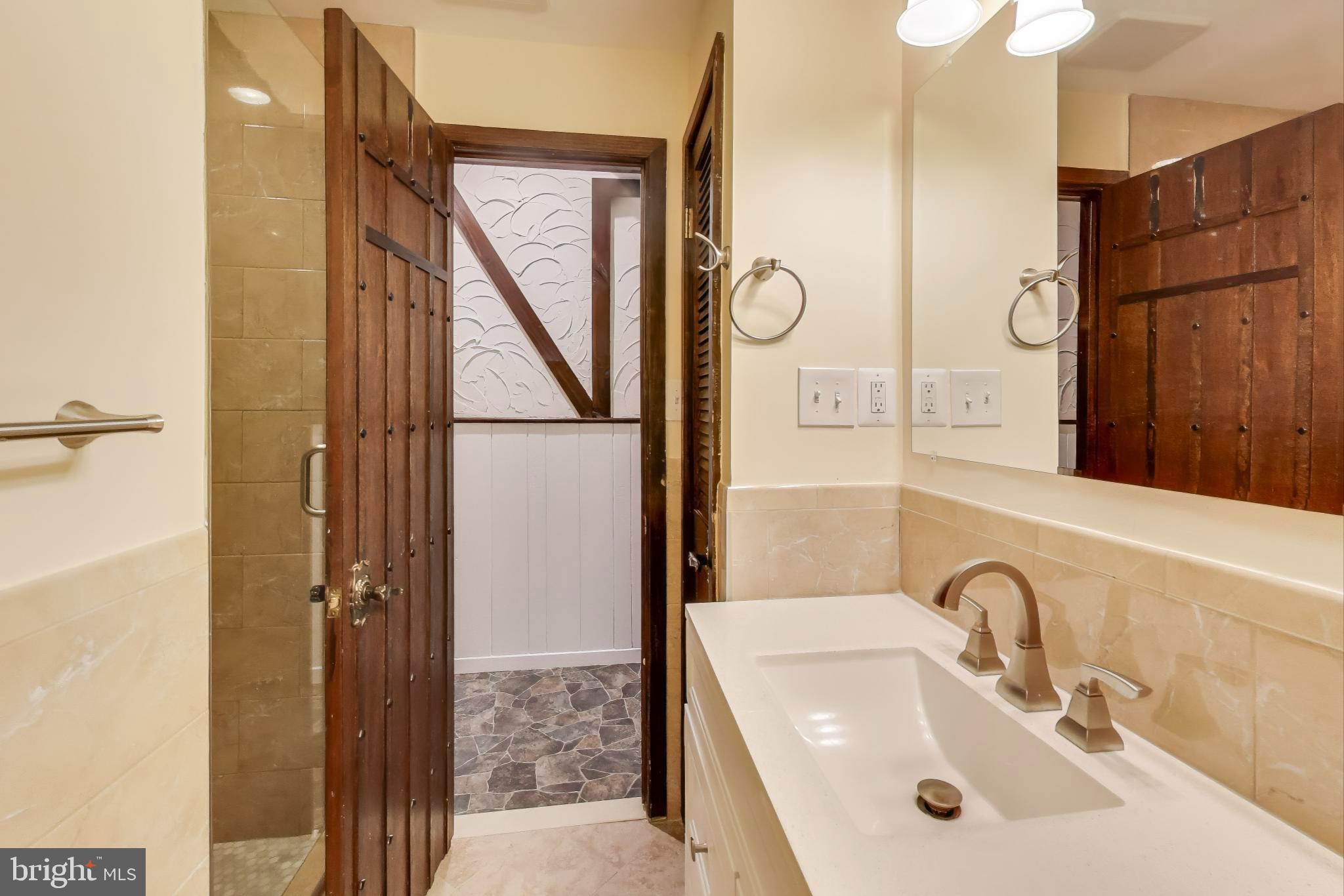 CHAIN BRIDGE FOREST - Residential Lease