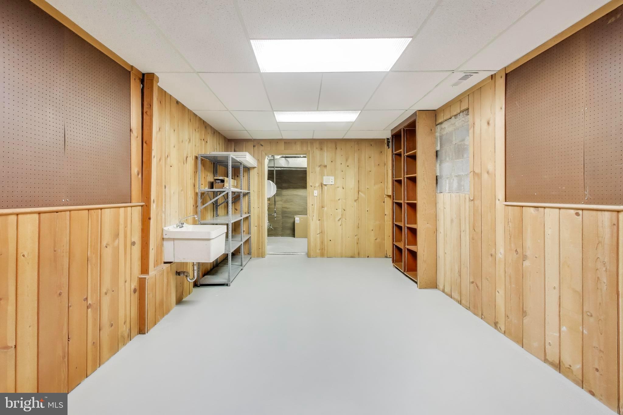 CHAIN BRIDGE FOREST - Residential Lease