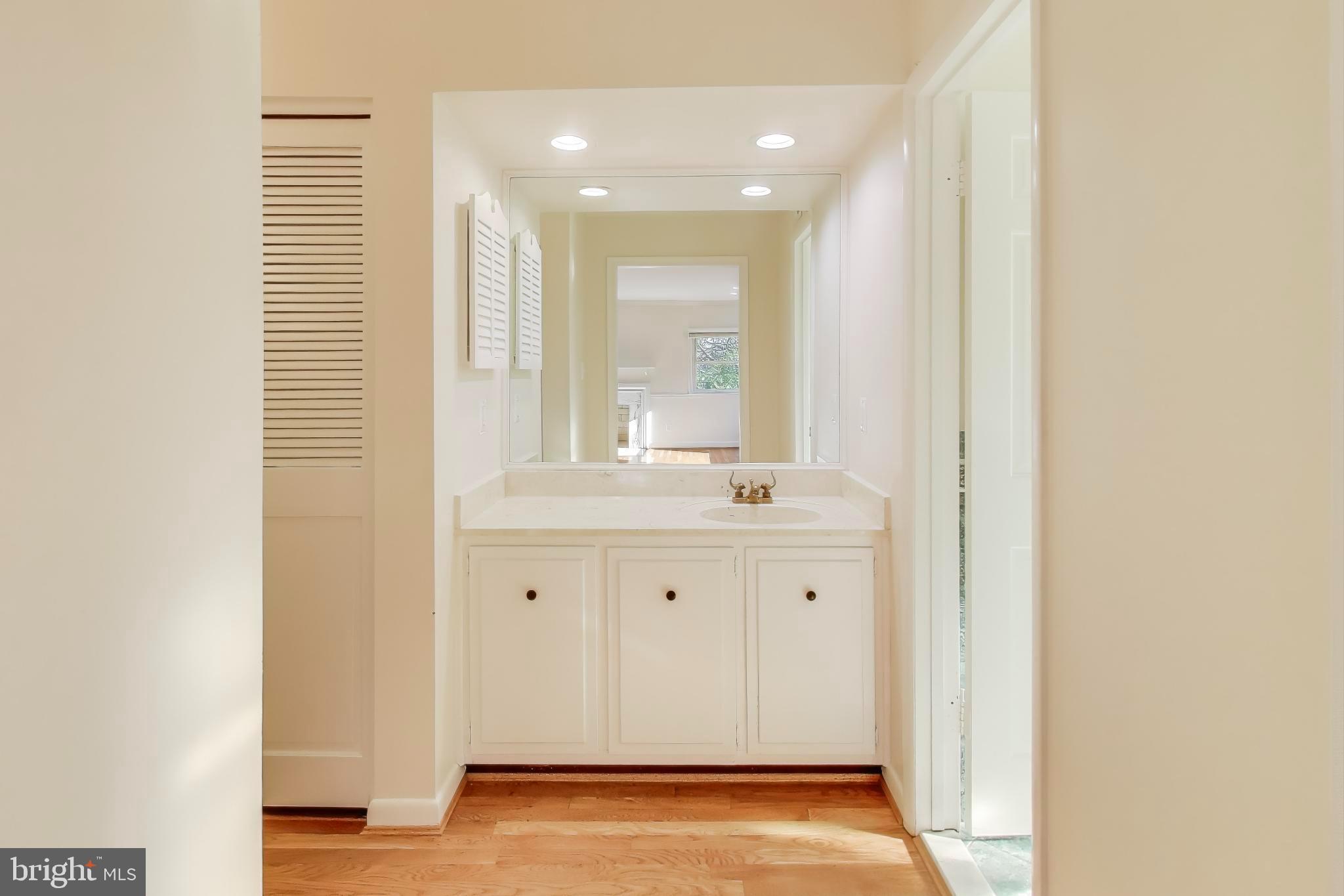 CHAIN BRIDGE FOREST - Residential Lease