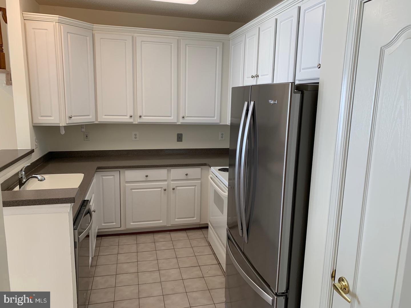 MADISON PARK AT WEST MARKET - Residential Lease