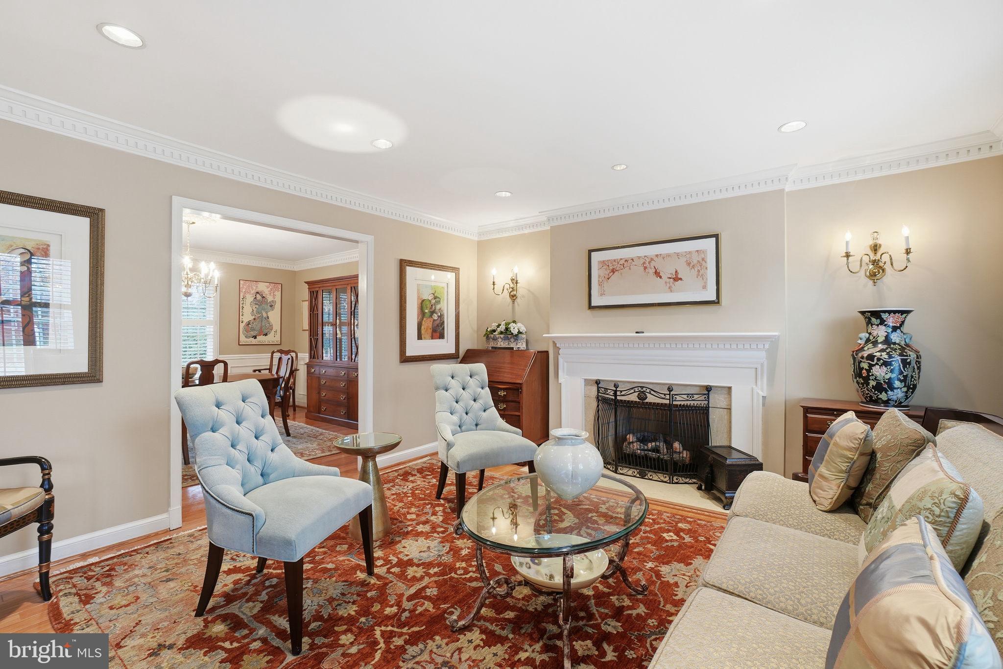 ARLINGTON RIDGE - Residential