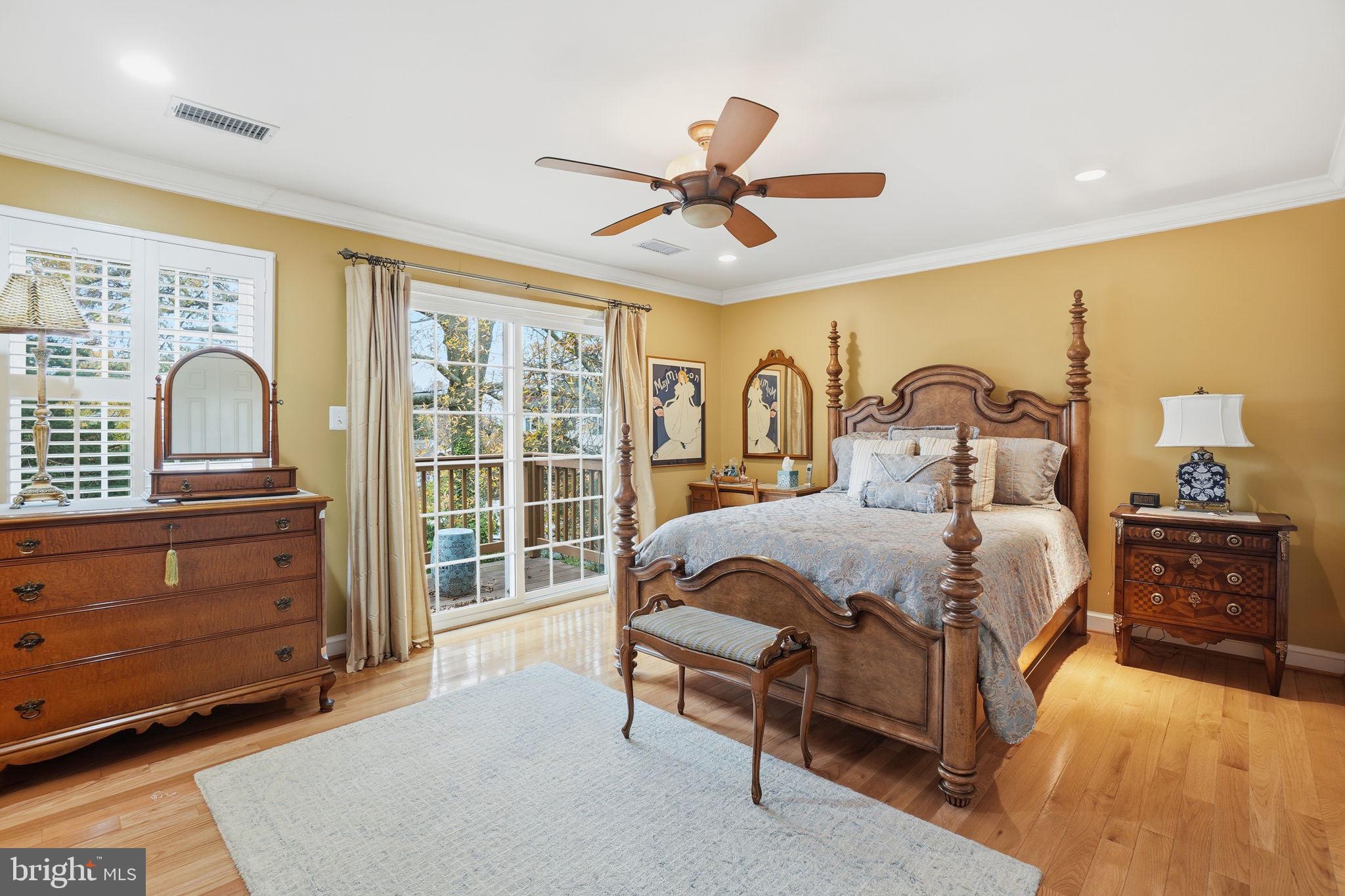 ARLINGTON RIDGE - Residential