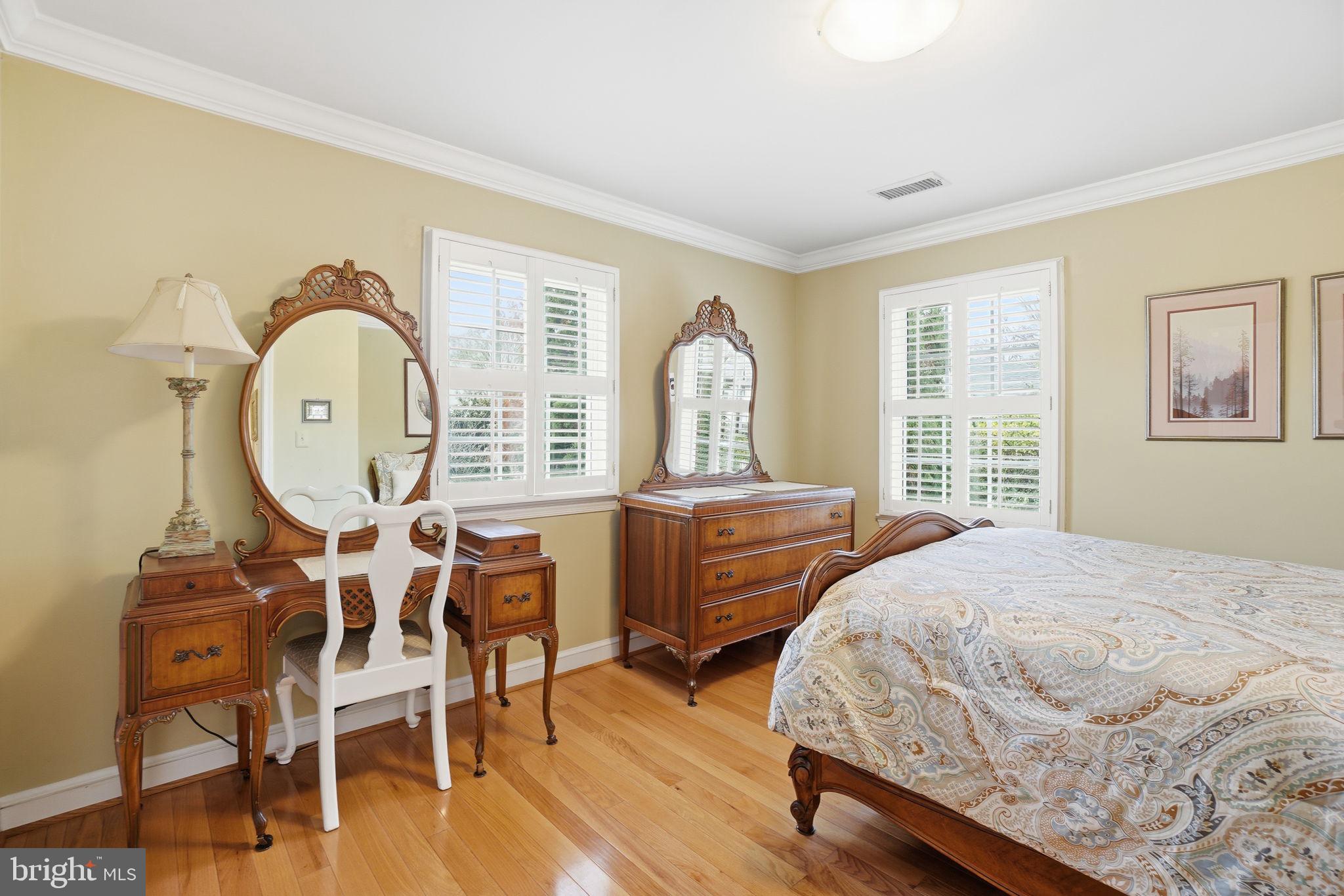 ARLINGTON RIDGE - Residential