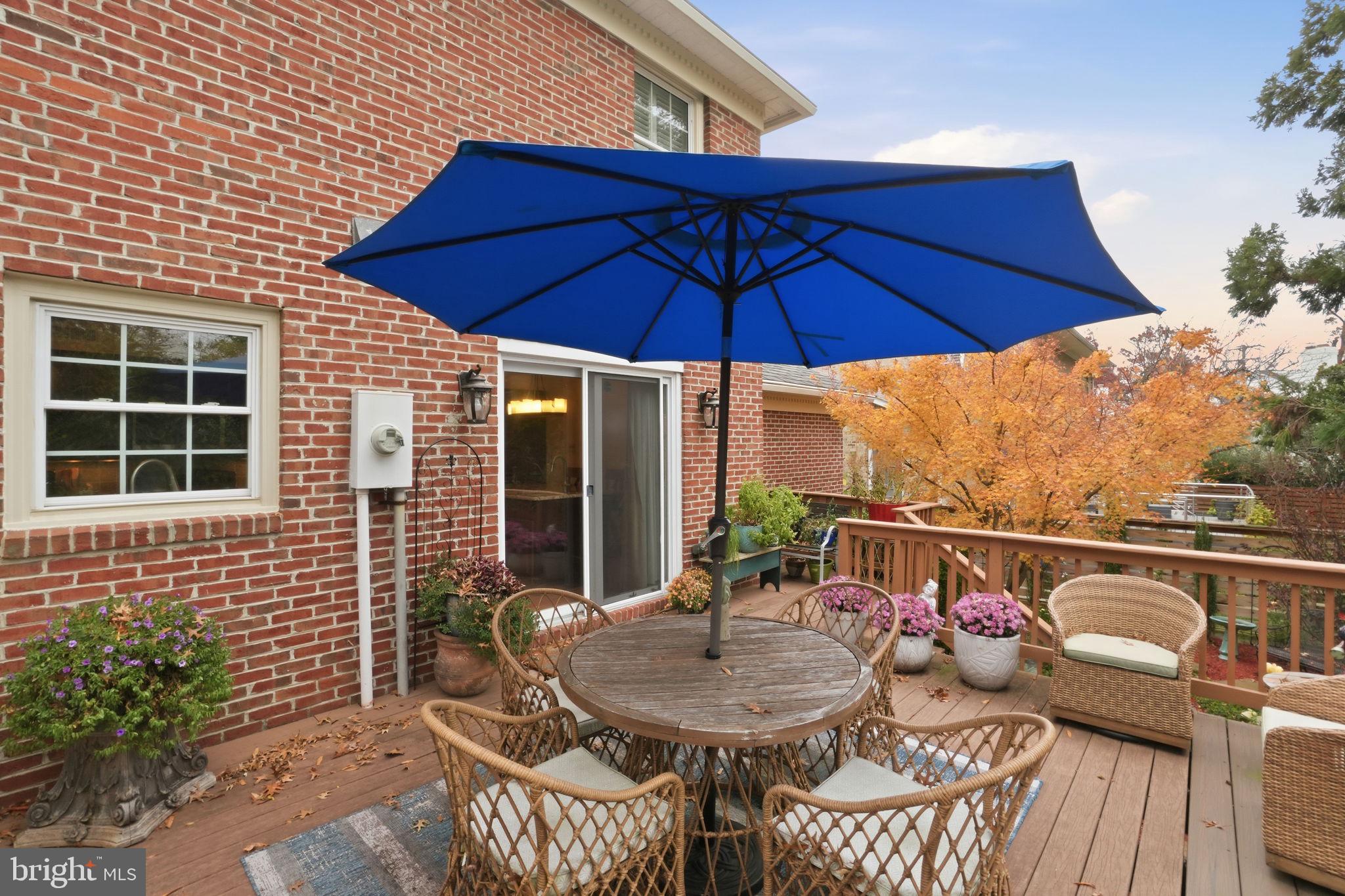 ARLINGTON RIDGE - Residential