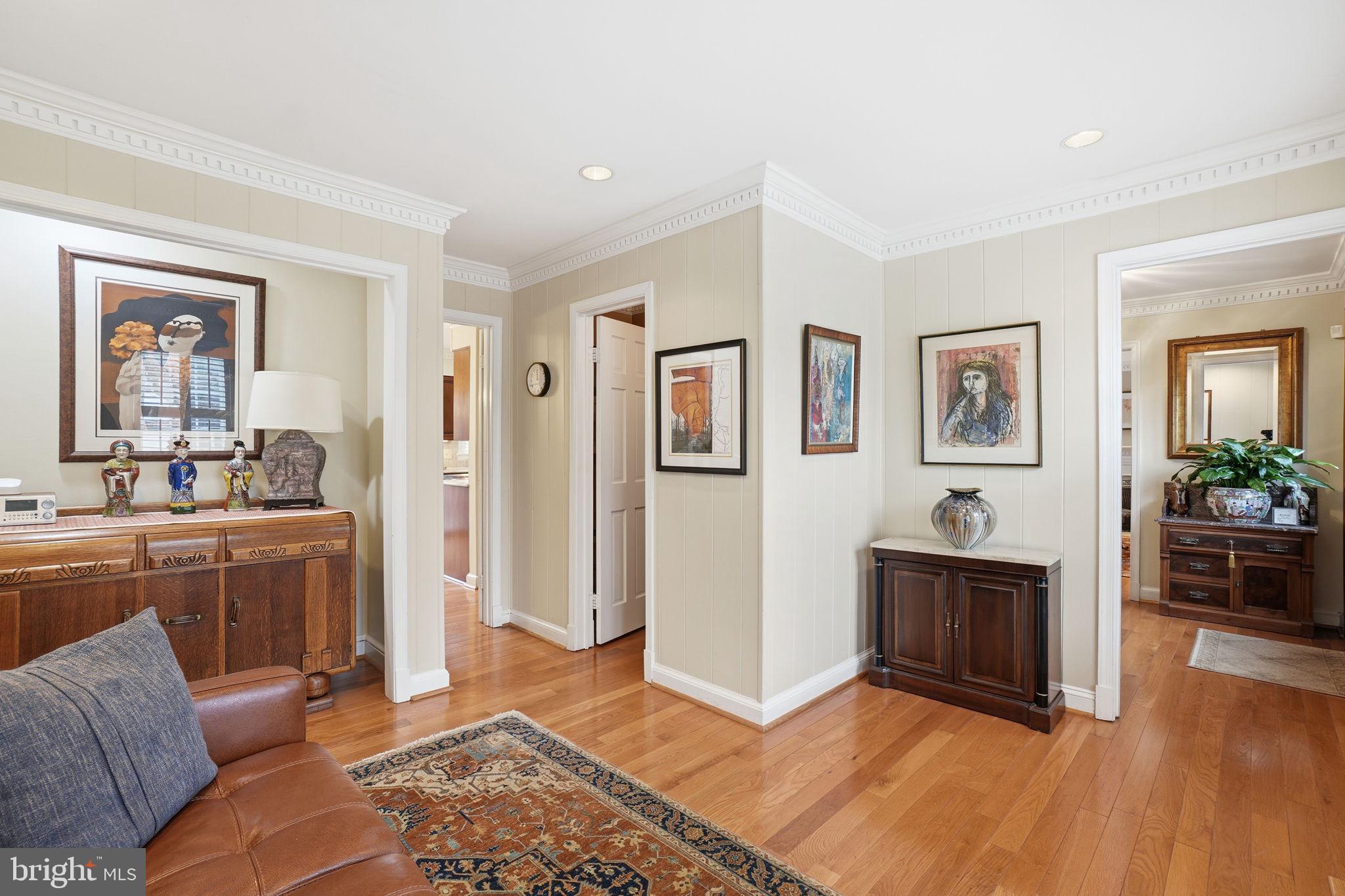 ARLINGTON RIDGE - Residential