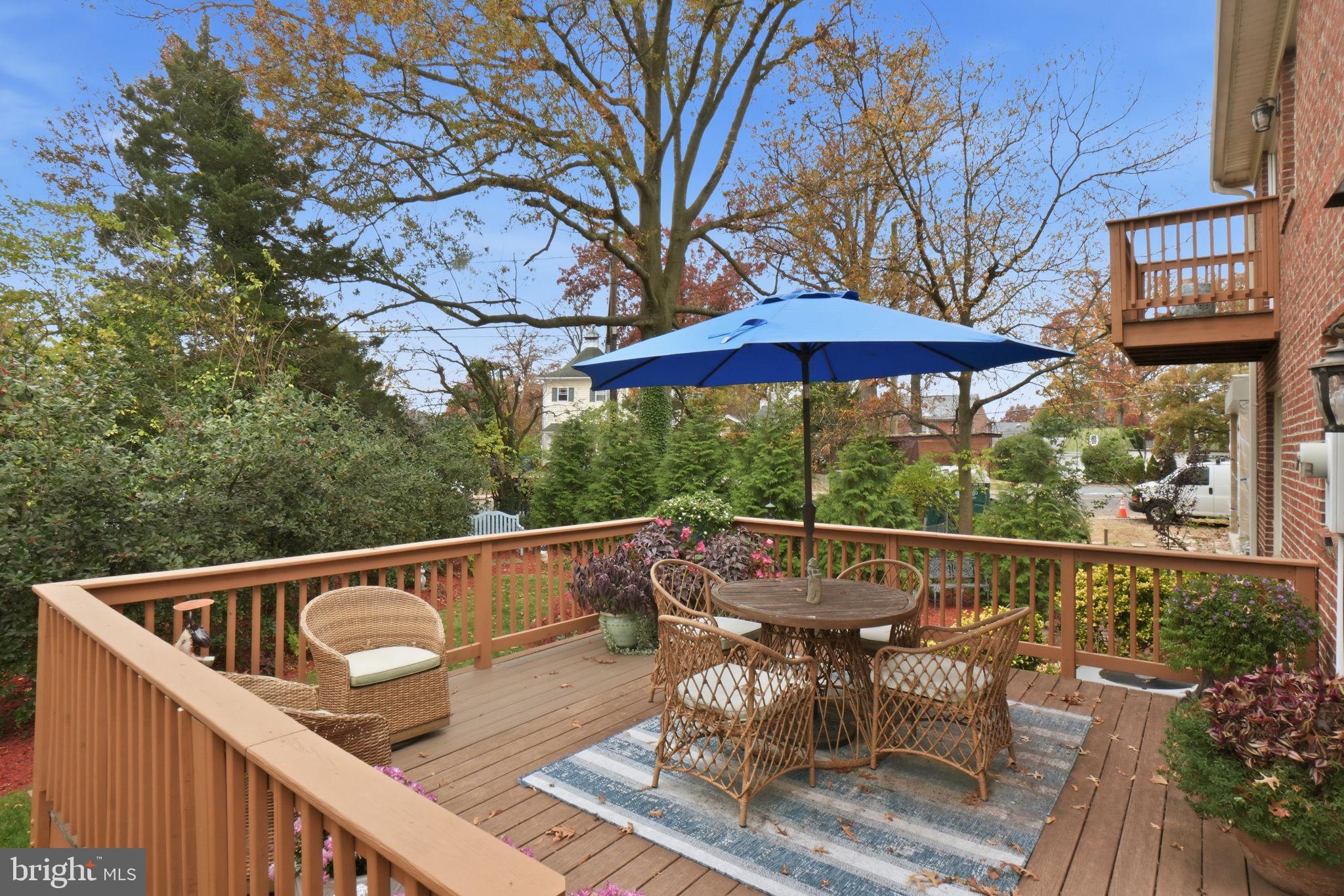 ARLINGTON RIDGE - Residential