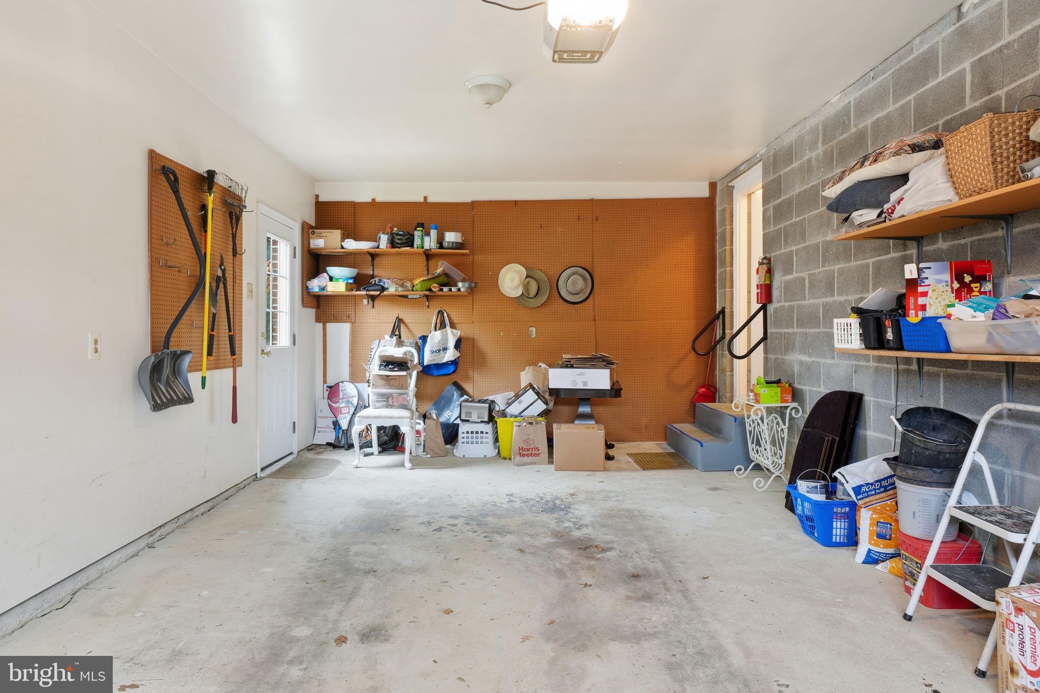 ARLINGTON RIDGE - Residential