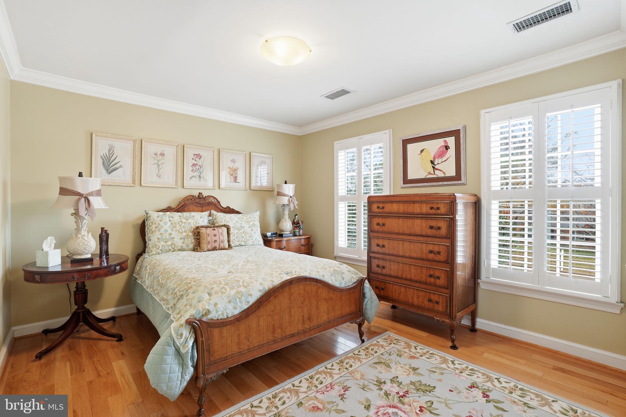 ARLINGTON RIDGE - Residential