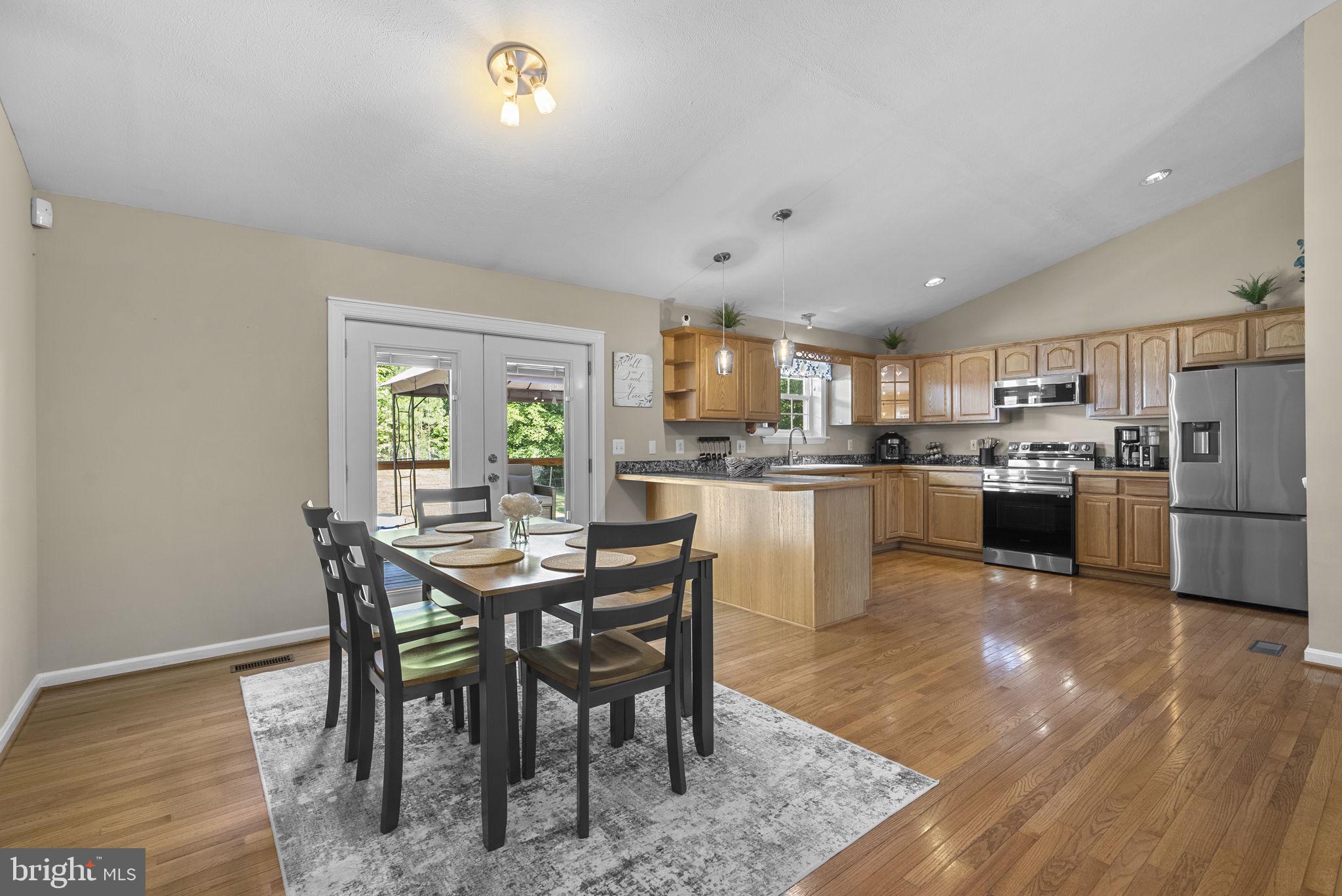 6975 ORCHARD VIEW LANE