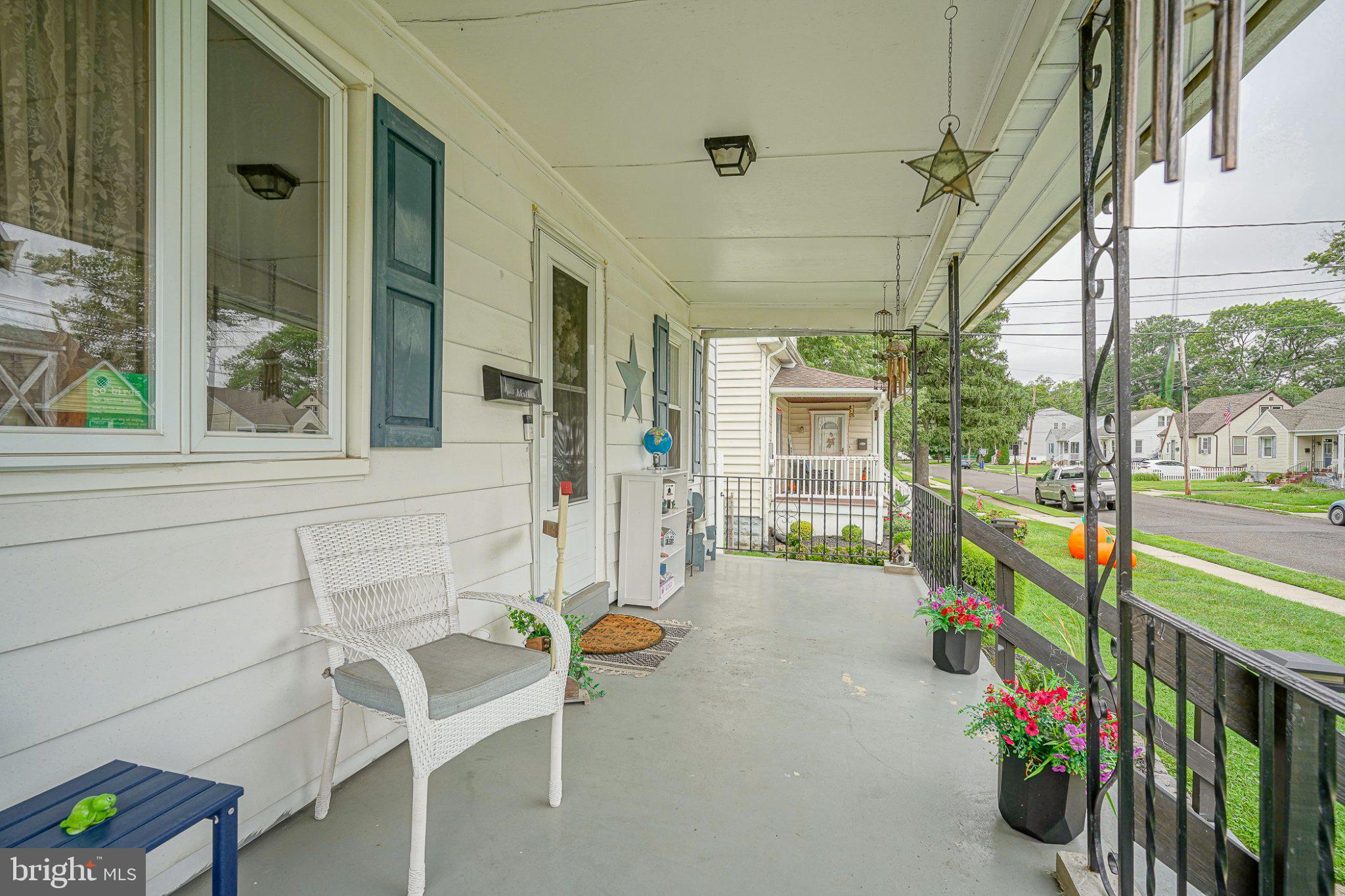 202 5TH AVENUE