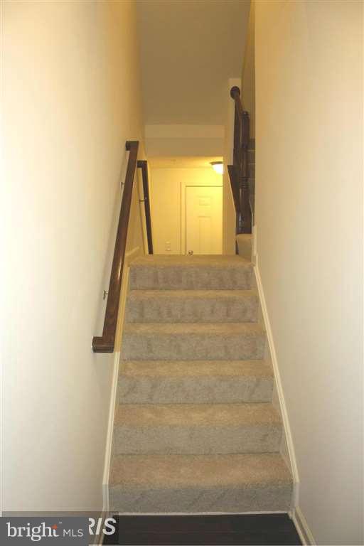 RESIDENCES AT CHERRY HILL - Residential Lease