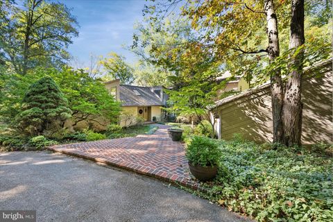 Photo of 6 Carriage Road, GREENVILLE, DE 19807 (MLS # DENC2097028)