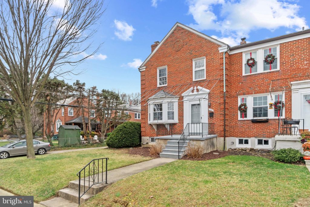 Photo of 308 Greenlow Road, CATONSVILLE, MD 21228 (MLS # MDBC2147772)