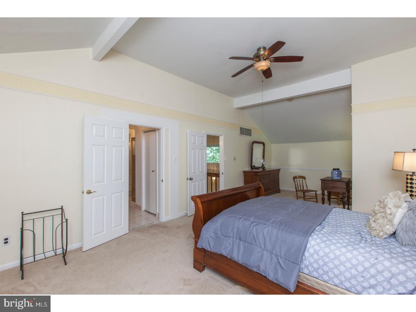 RADNOR HUNT - Residential
