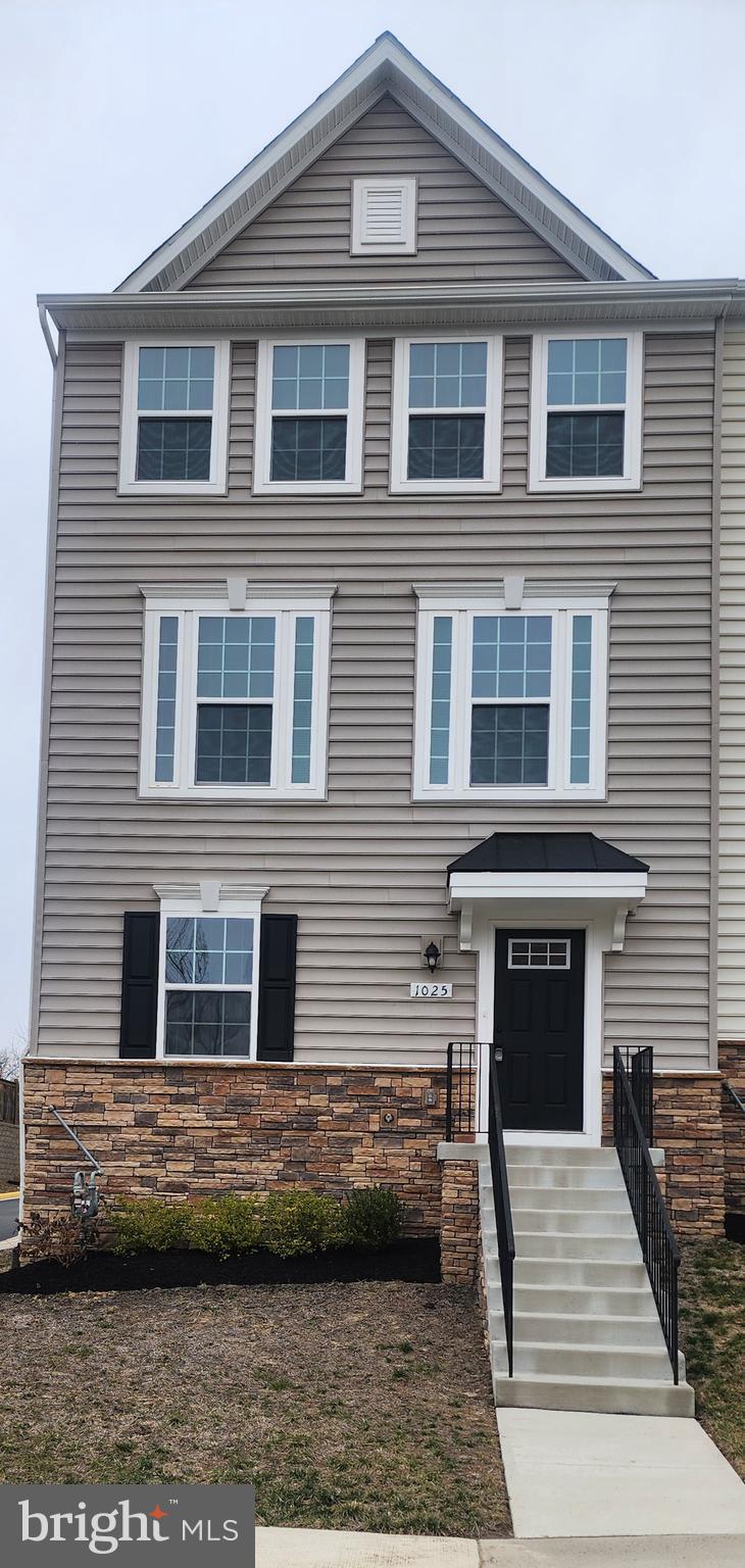 NONE AVAILABLE - Residential Lease