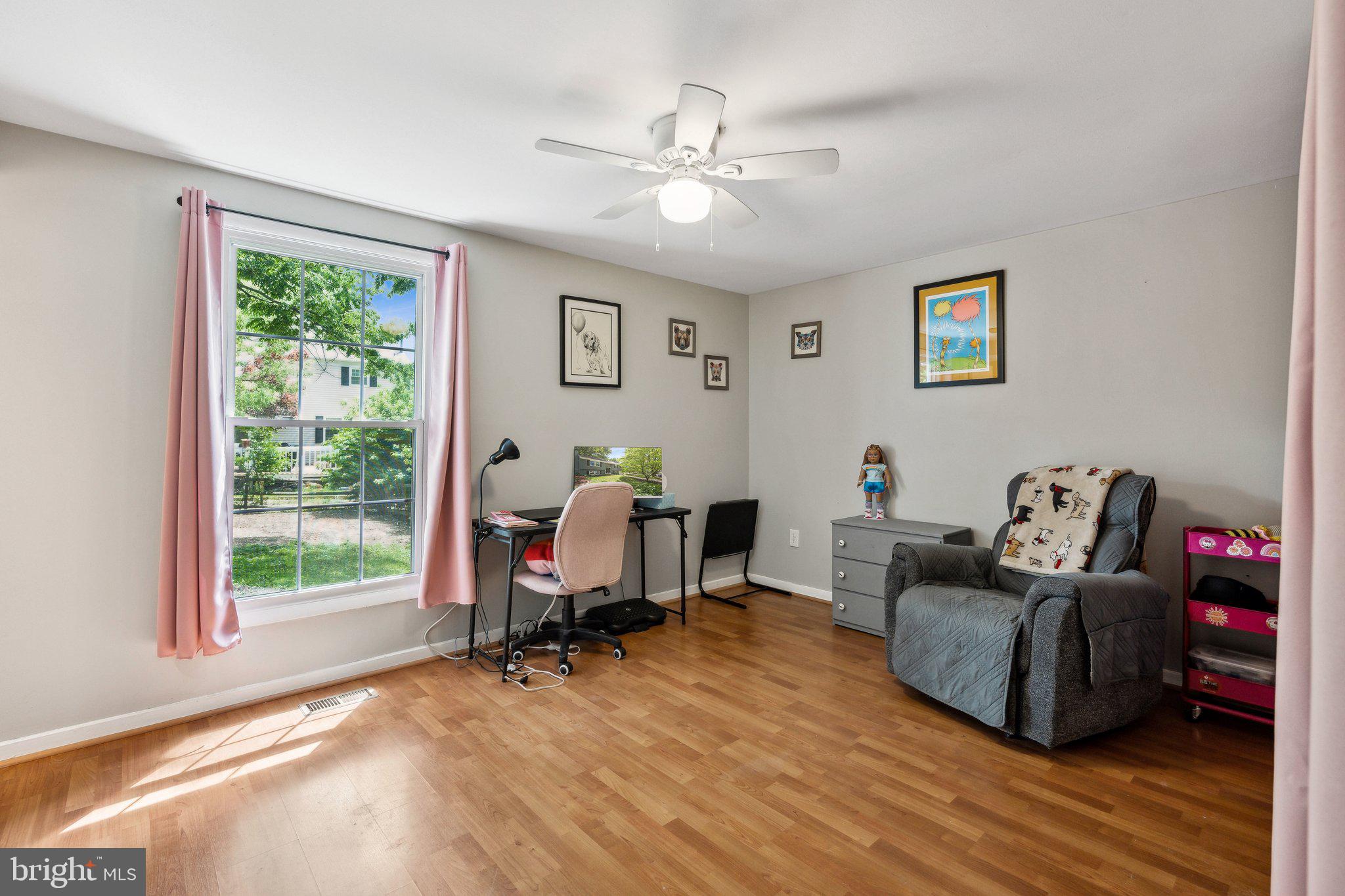 VILLAGE OF LONG REACH - Residential