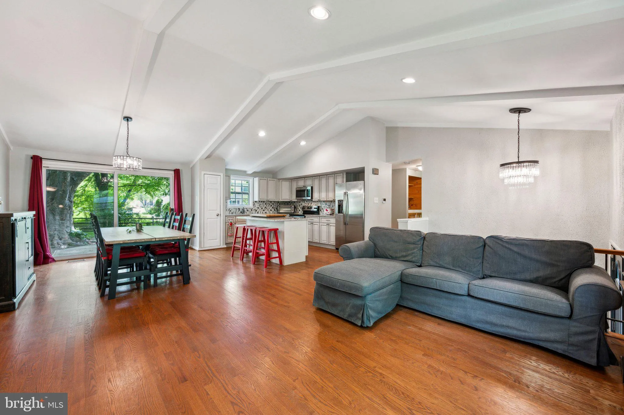 Columbia, Maryland 21045, United States, 4 Bedrooms Bedrooms, ,3 BathroomsBathrooms,Residential,Pending,123423