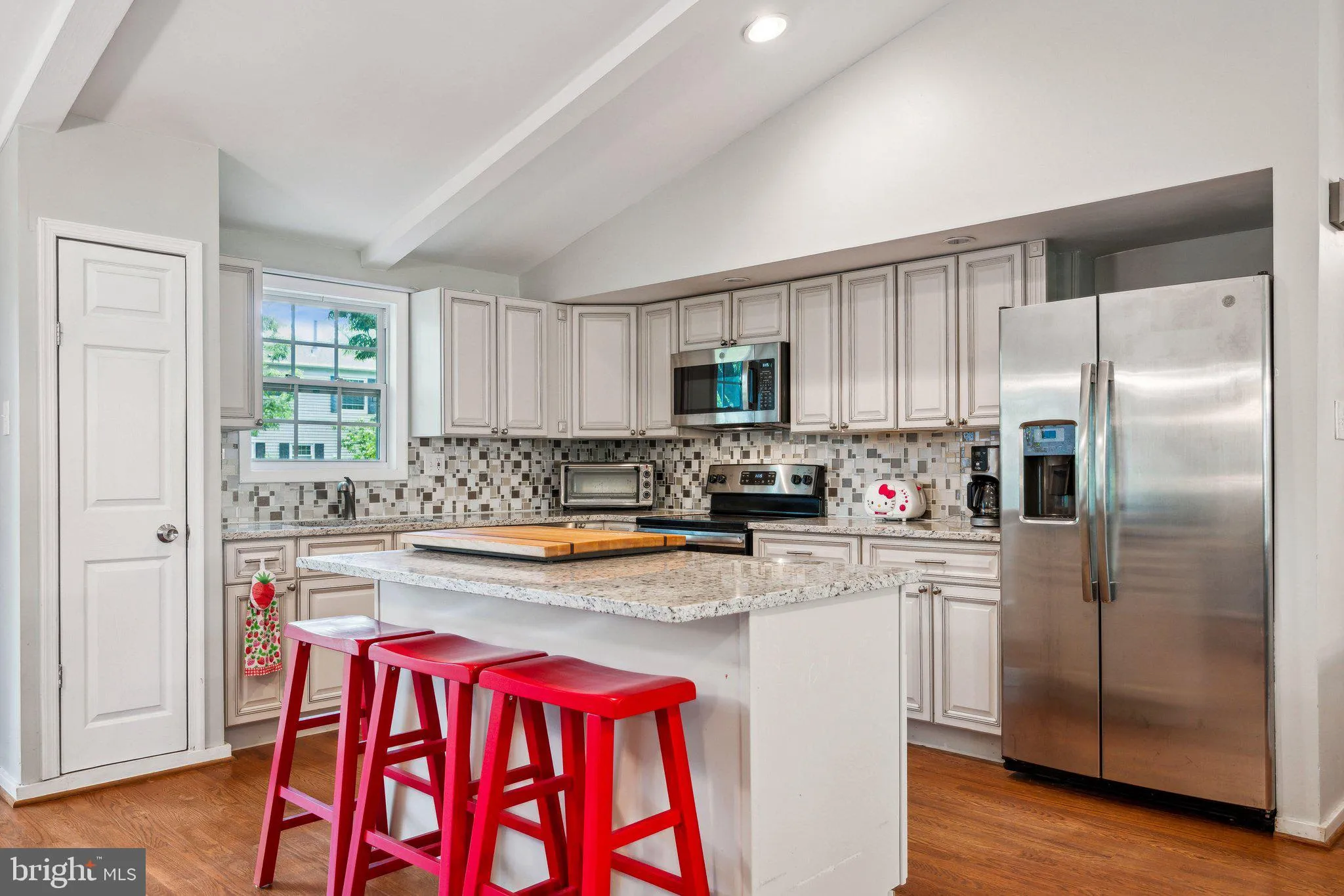 Columbia, Maryland 21045, United States, 4 Bedrooms Bedrooms, ,3 BathroomsBathrooms,Residential,Pending,123423