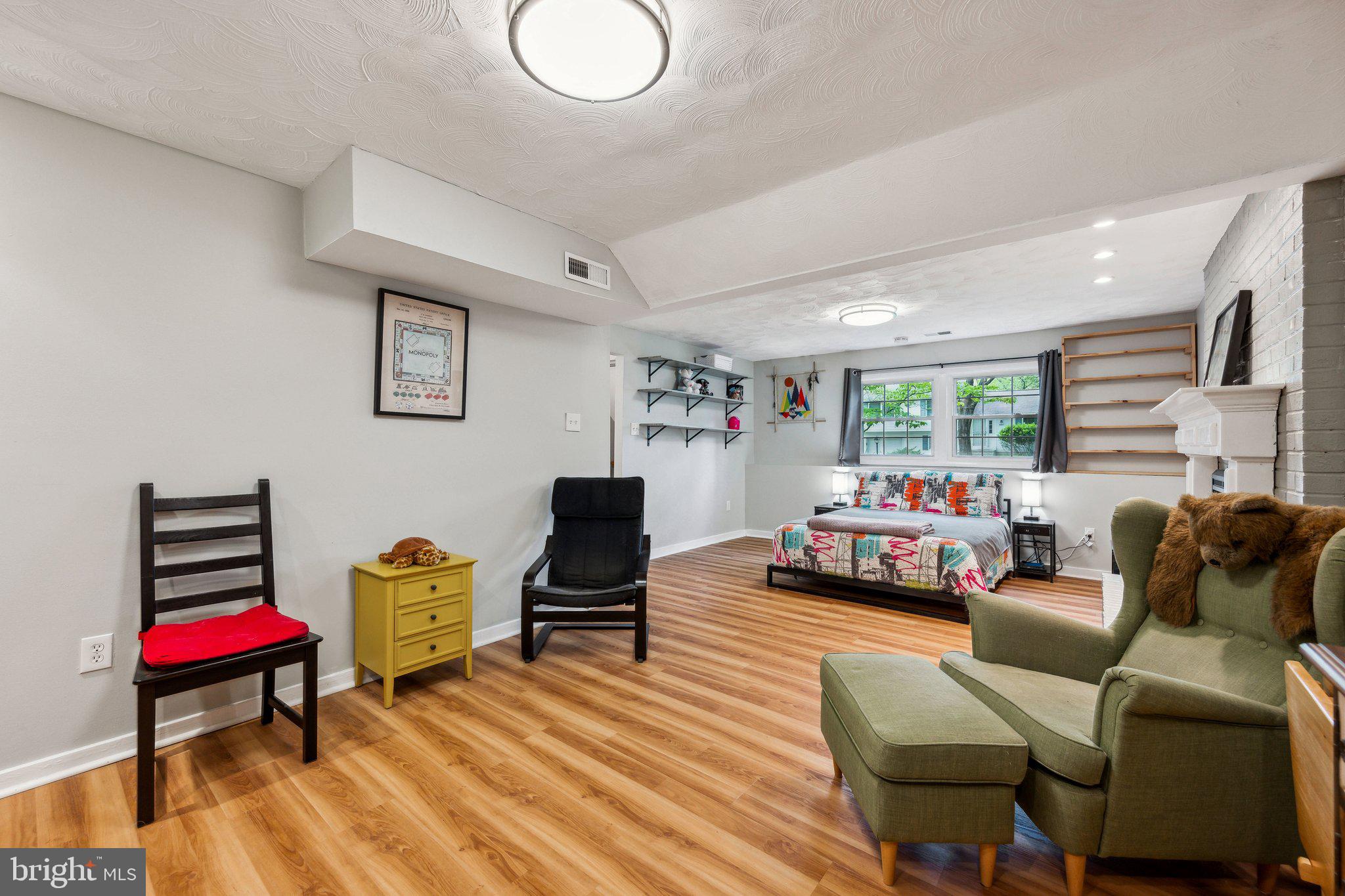 VILLAGE OF LONG REACH - Residential