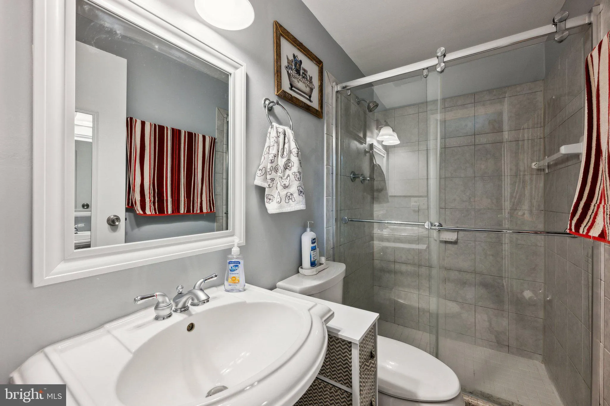 Columbia, Maryland 21045, United States, 4 Bedrooms Bedrooms, ,3 BathroomsBathrooms,Residential,Pending,123423